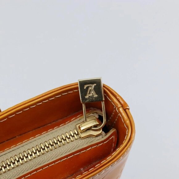 LOUIS VUITTON Monogram Vernis Houston Hand Bag Beige - Picture 9 of 15